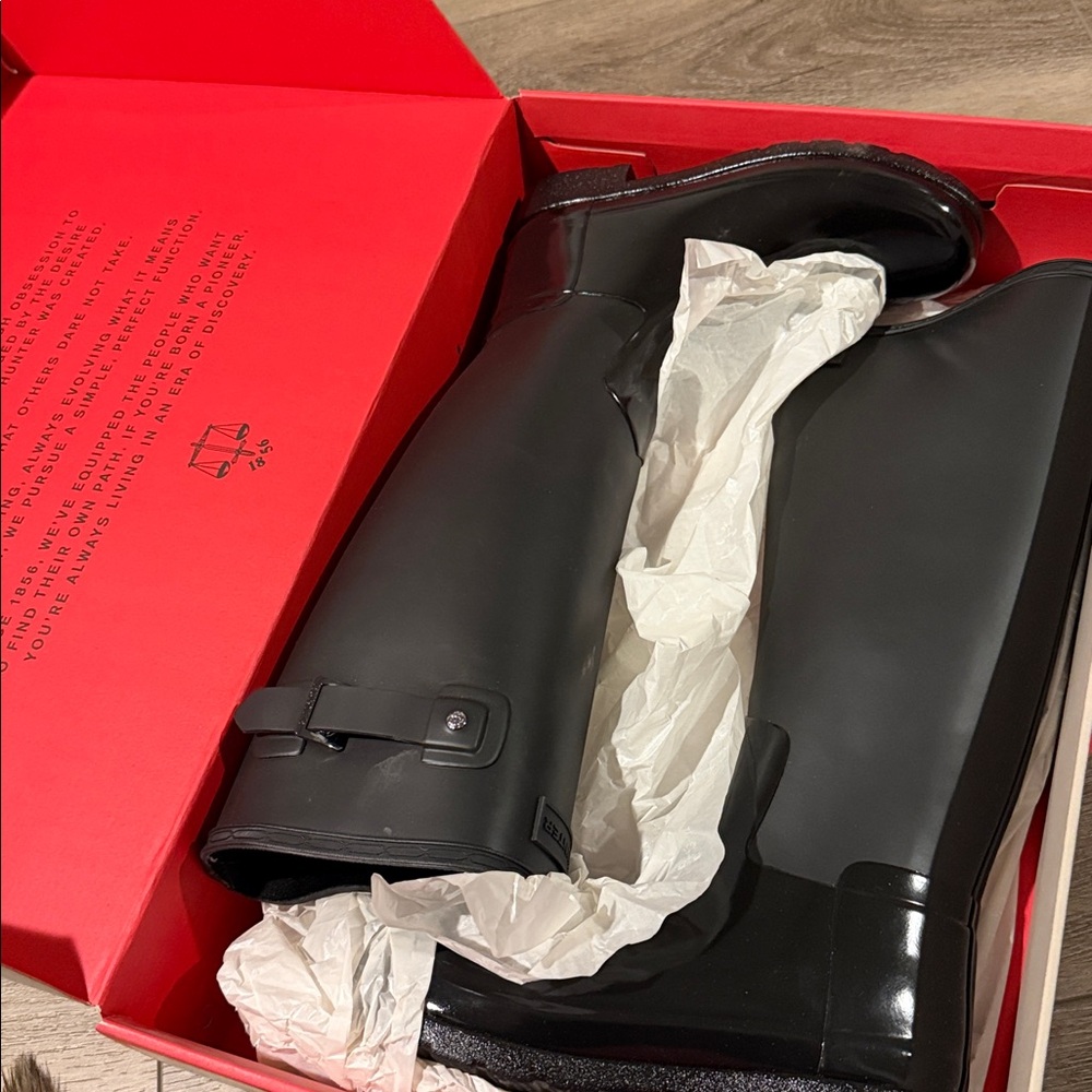 Hunter Glossy Black Rain Boots - Picture 5 of 5